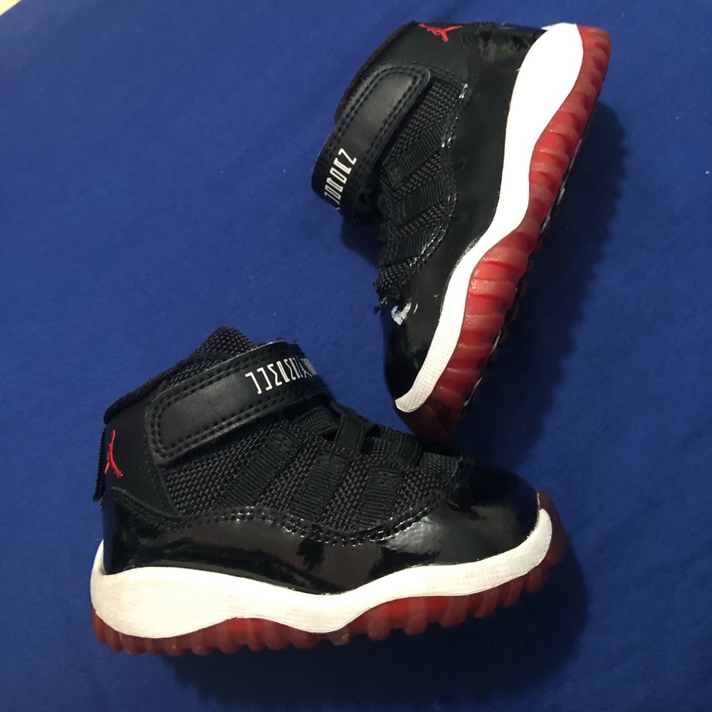 Toddler Jordan Retro Bred 11 size 4c